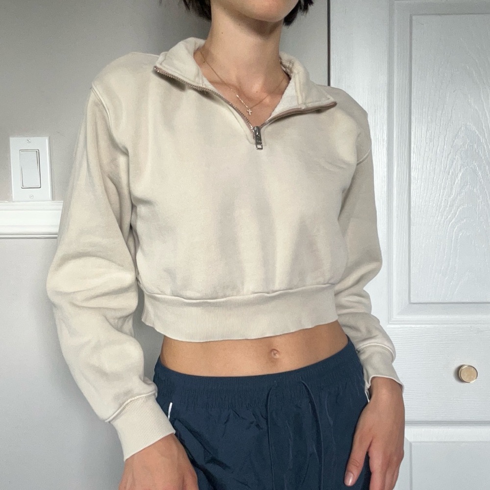 Aritzia TNA Beige Quarter Zip Crop Sweater